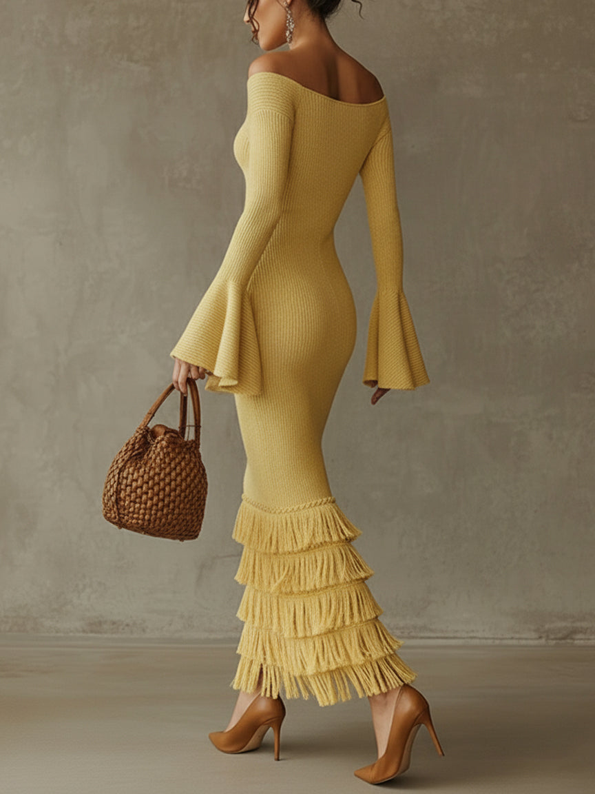 "Żółta Sukienka Bodycon z Odkrytymi Ramionami i Frędzlami" could be rewritten as "Żółta Sukienka Bodycon z Odkrytymi Ramionami i Stylowymi Frędzlami".